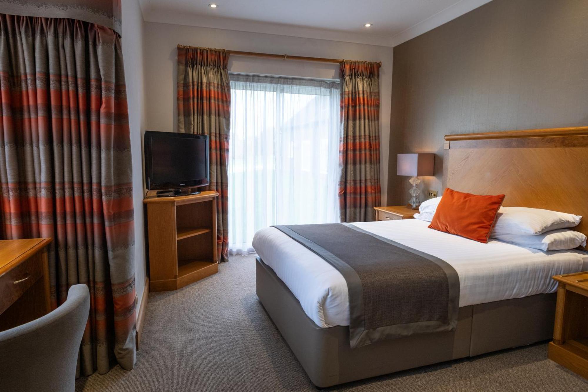 Dale Hill Hotel Ticehurst Room photo
