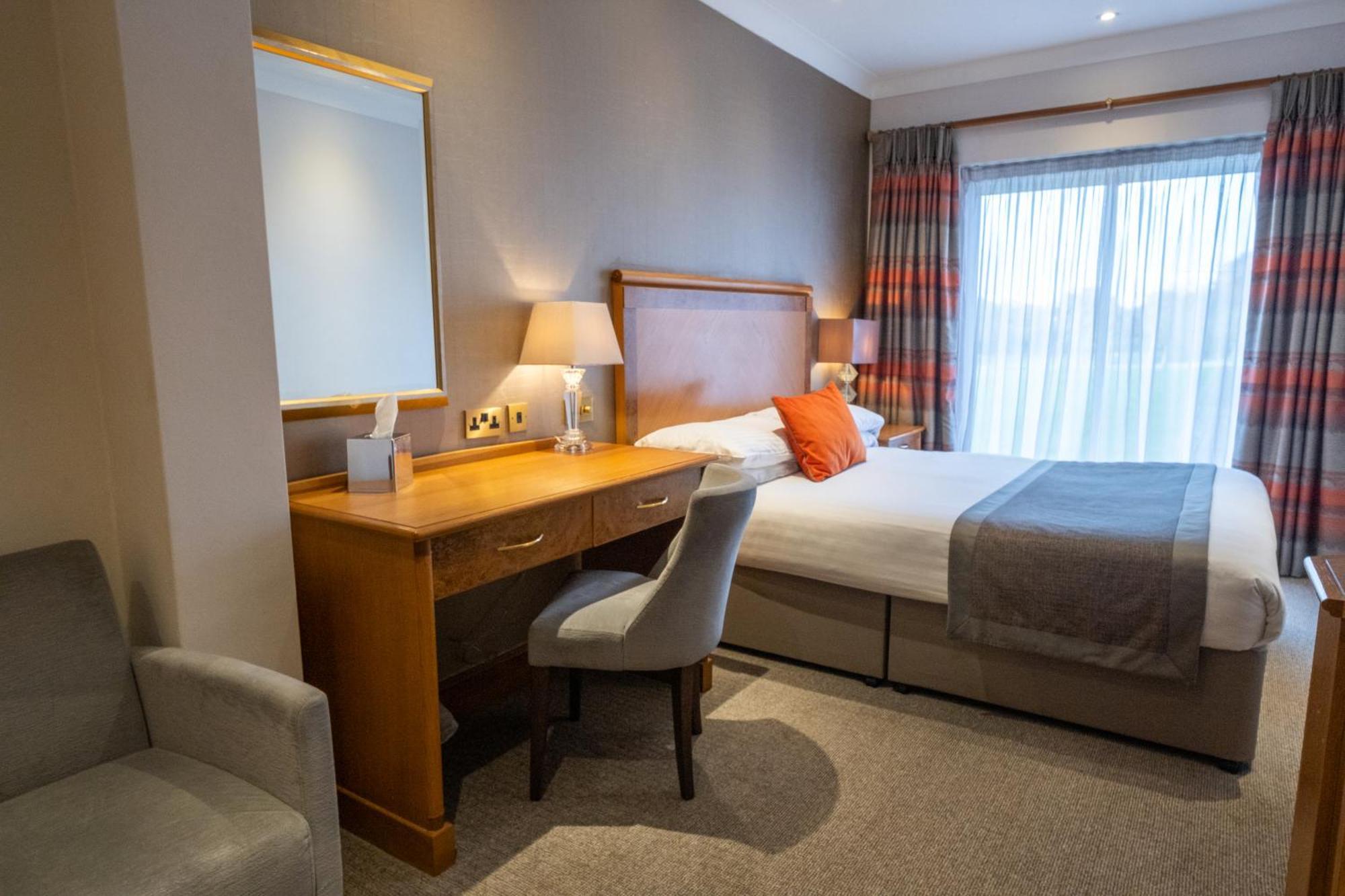 Dale Hill Hotel Ticehurst Room photo